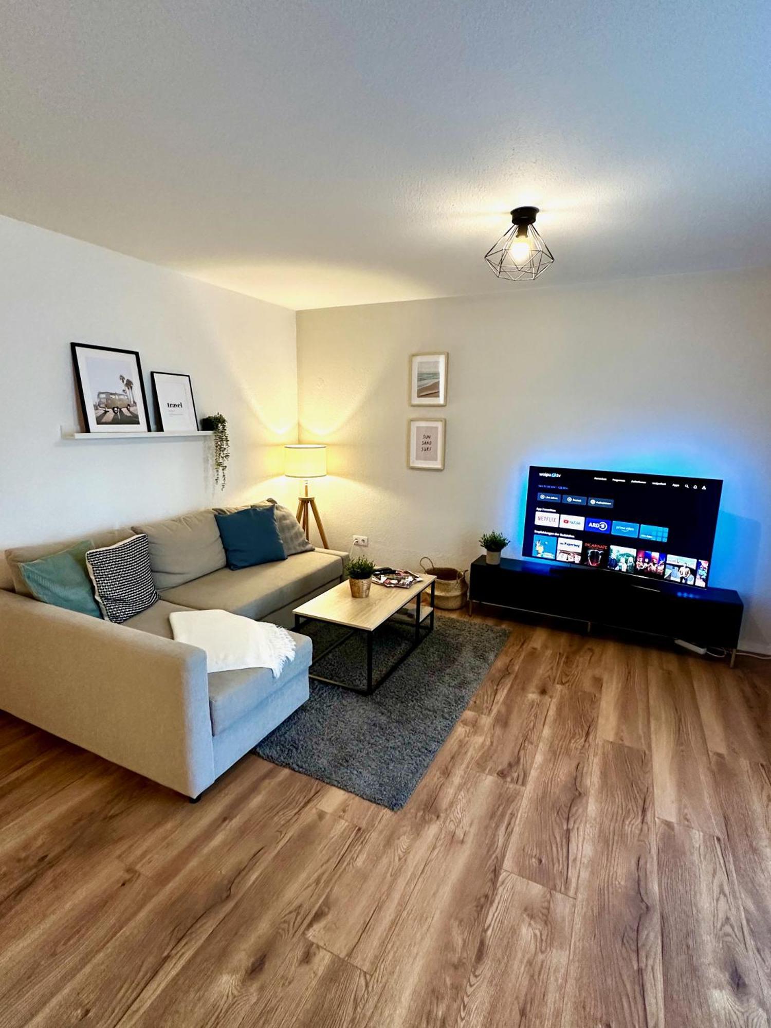 Geraeumiges 2R City-Apartment Uninaehe Mit Tv Streaming, Terrasse Magdeburg Ngoại thất bức ảnh