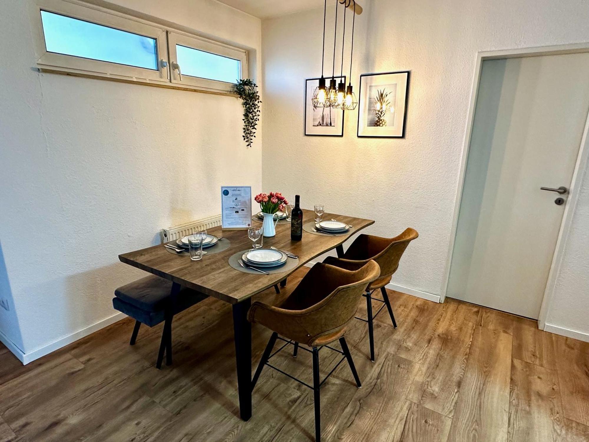 Geraeumiges 2R City-Apartment Uninaehe Mit Tv Streaming, Terrasse Magdeburg Ngoại thất bức ảnh